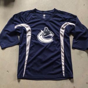 Vancouver Canucks youth practice jersey